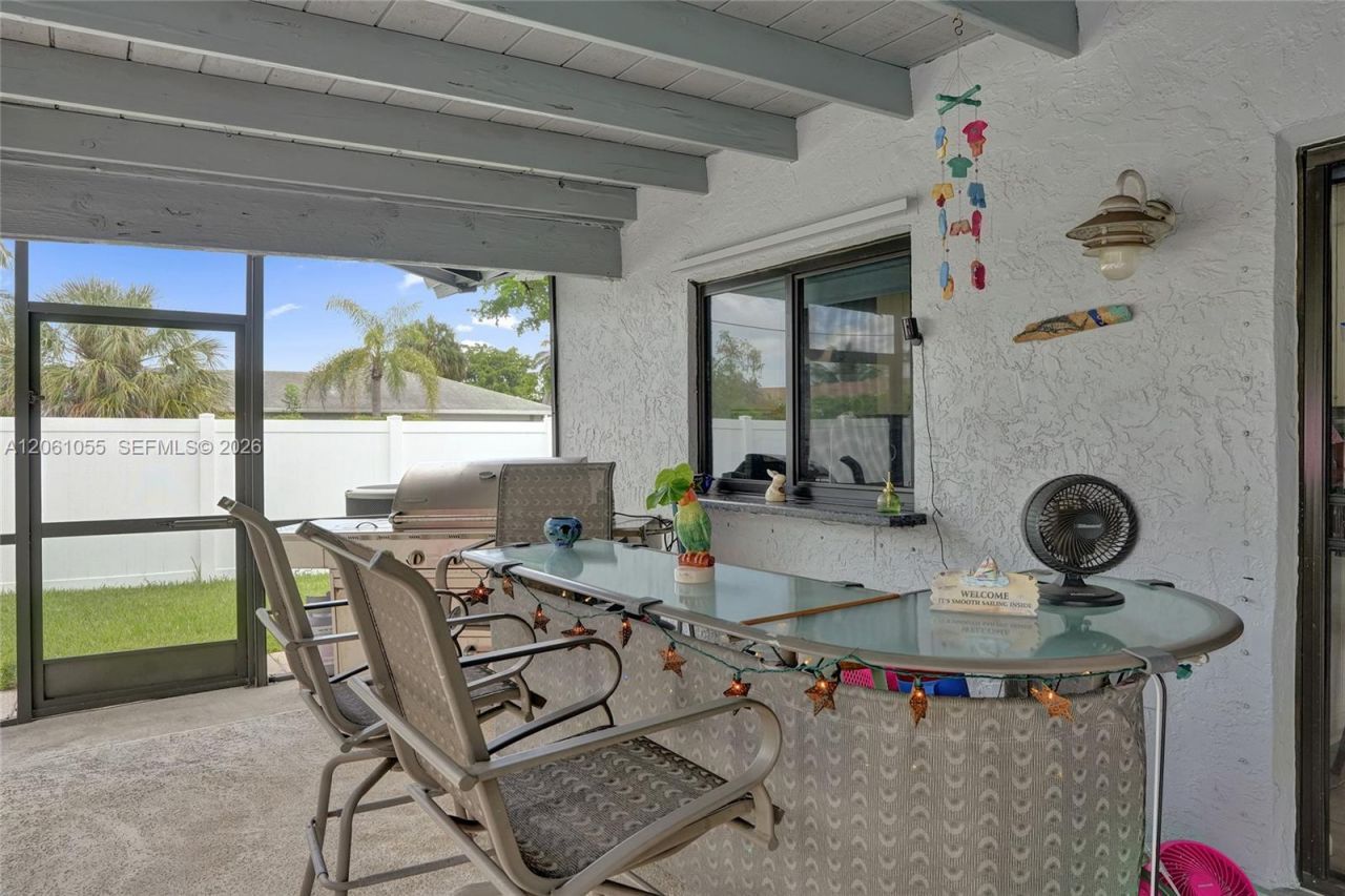 1221 NW 78th Ave, Plantation, FL 33322 Photo