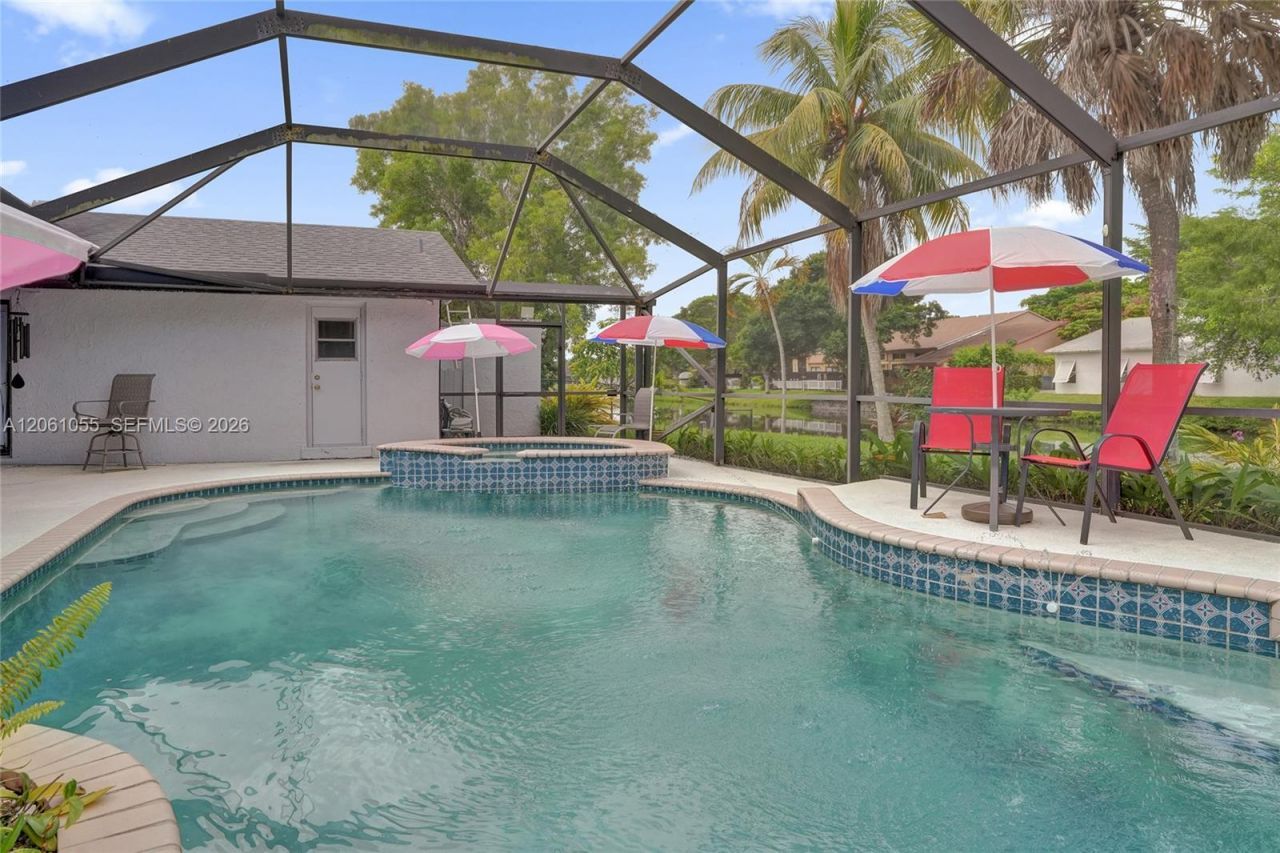 1221 NW 78th Ave, Plantation, FL 33322 Photo