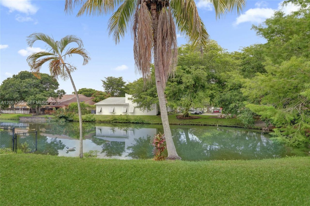 1221 NW 78th Ave, Plantation, FL 33322 Photo