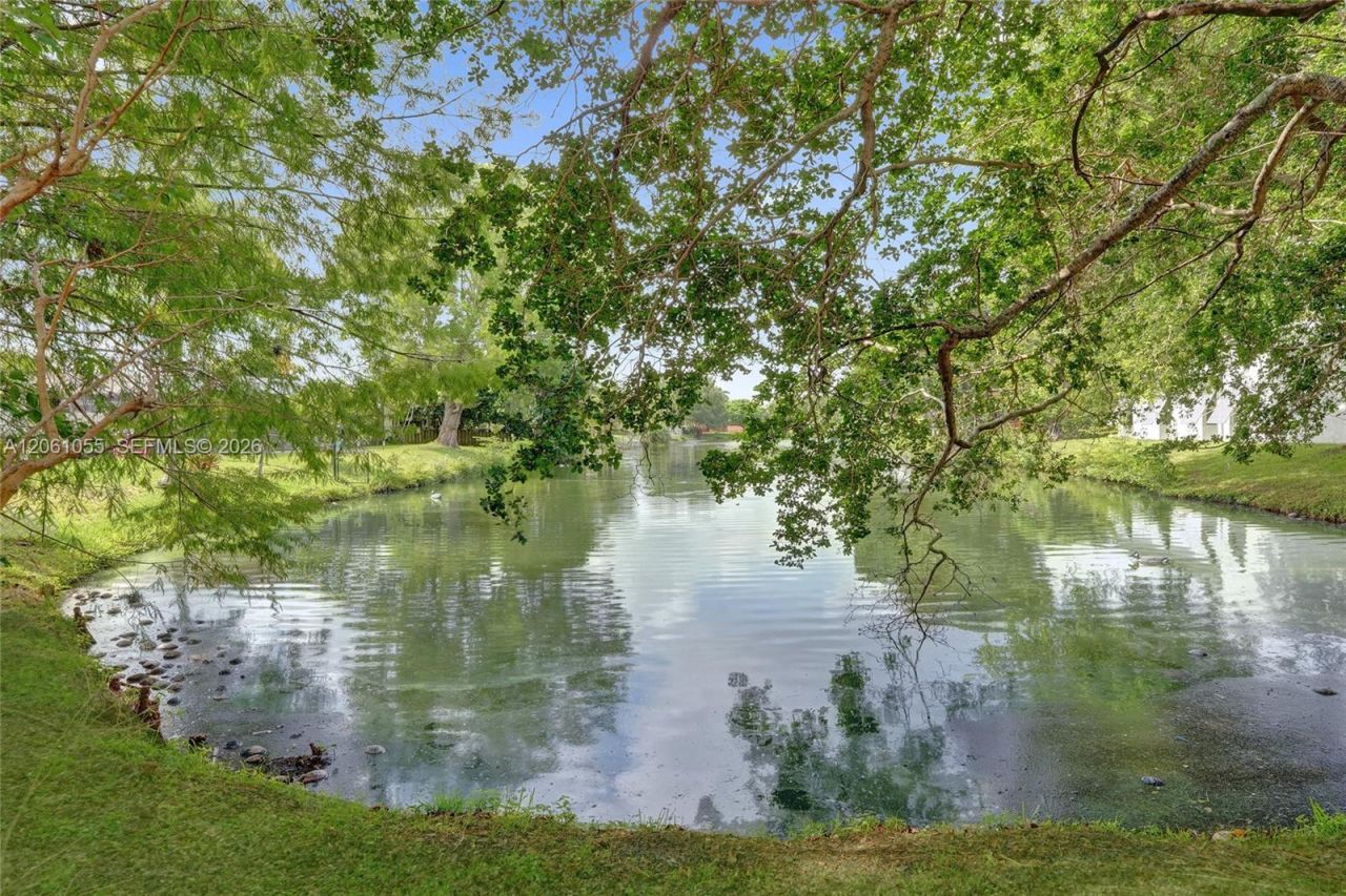 1221 NW 78th Ave, Plantation, FL 33322 Photo