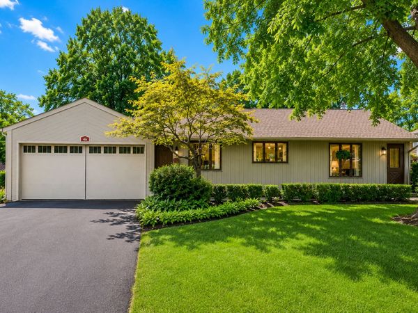46 Golfview Road , Lake Zurich, IL 60047