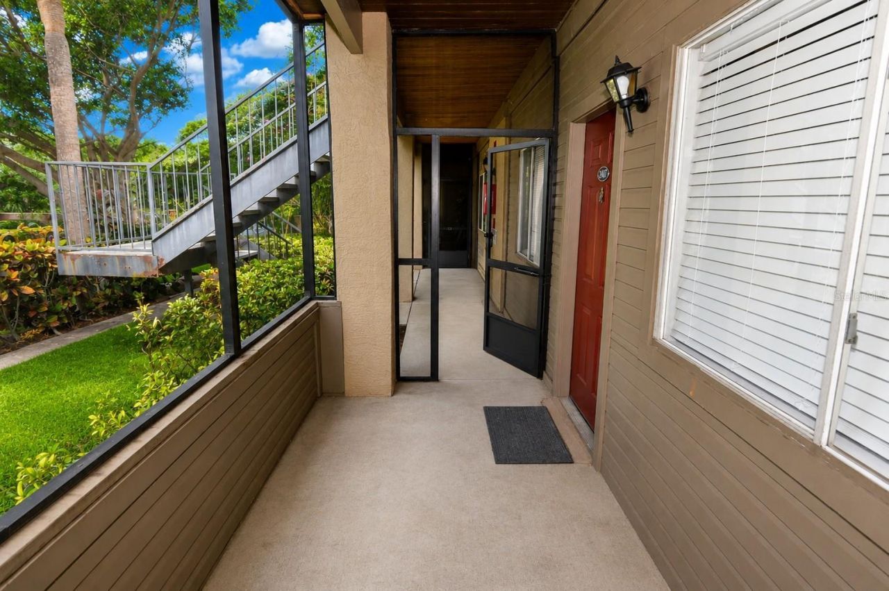 10263 Gandy Boulevard N, Unit 2407, Saint Petersburg, FL 33702 Photo