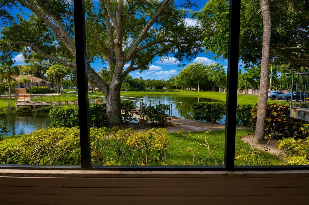 10263 Gandy Boulevard N, Unit 2407, Saint Petersburg, FL 33702 Photo