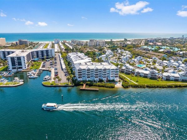 1280 DOLPHIN BAY WAY, Unit 402, SARASOTA, FL 34242