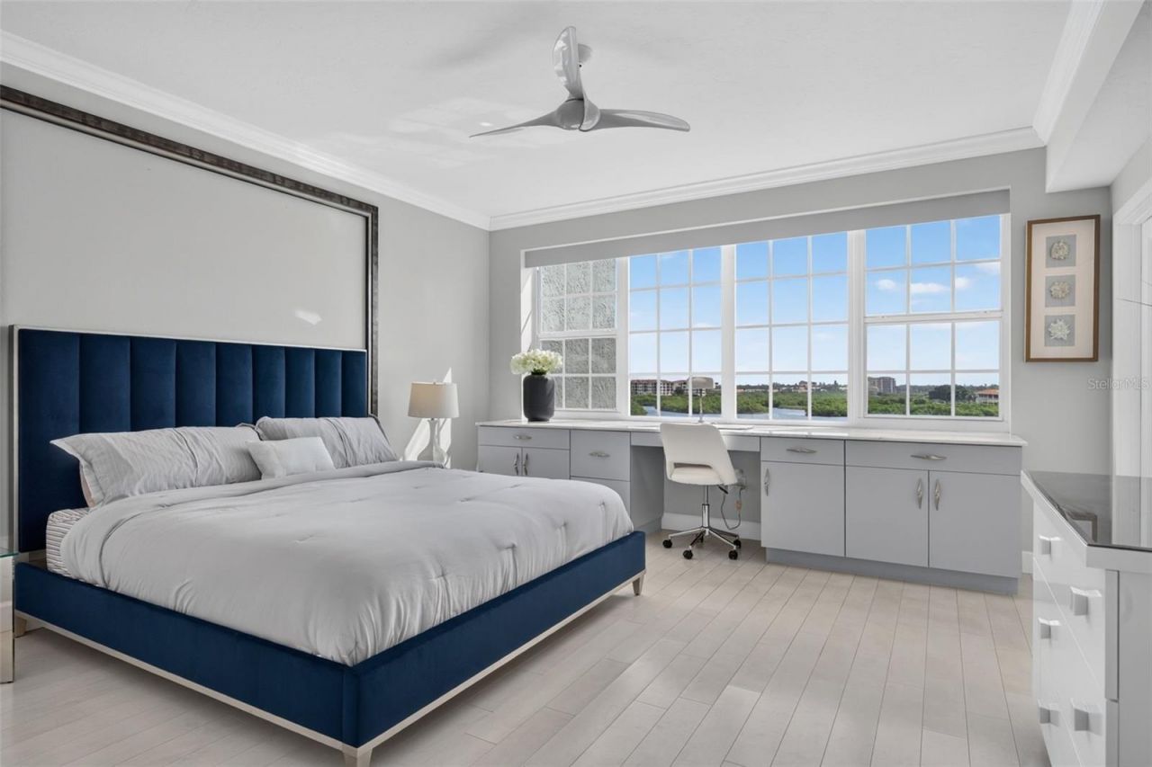 1280 Dolphin Bay Way, Unit 402, Sarasota, FL 34242 Photo