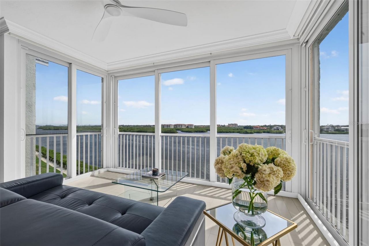 1280 Dolphin Bay Way, Unit 402, Sarasota, FL 34242 Photo