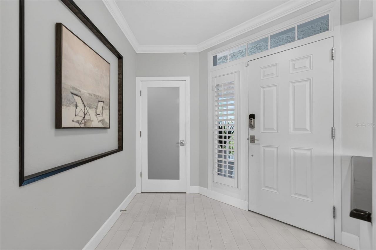 1280 Dolphin Bay Way, Unit 402, Sarasota, FL 34242 Photo