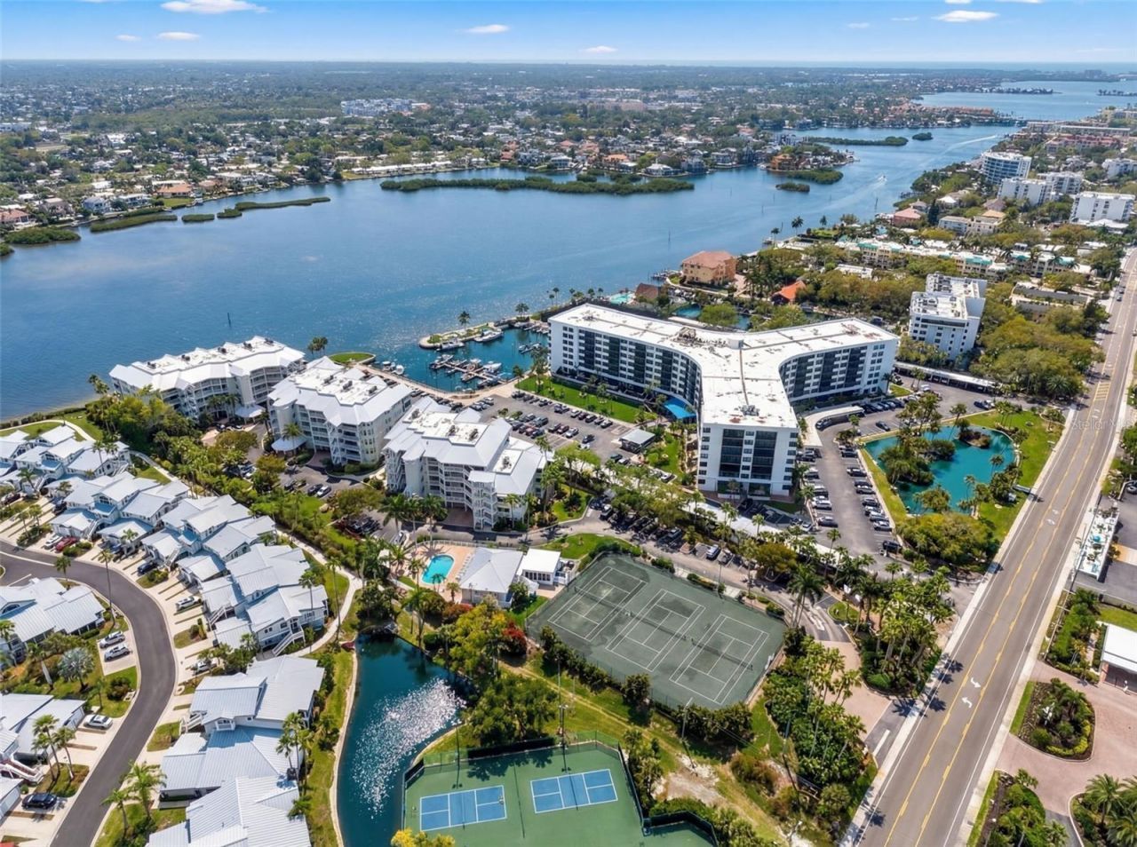 1280 Dolphin Bay Way, Unit 402, Sarasota, FL 34242 Photo