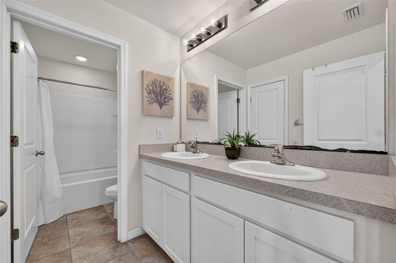 6541 Devesta Loop , Palmetto, FL 34221 Photo