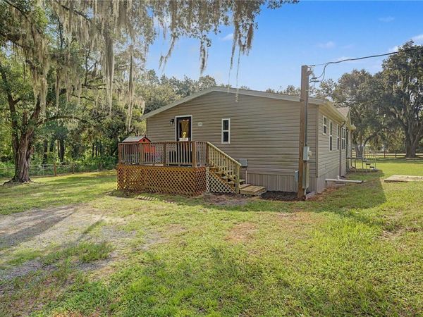 3935 EWELL ROAD , LAKELAND, FL 33811