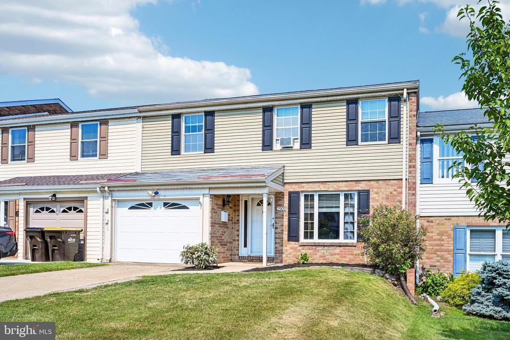 2909 BUNKER HILL COURT, BENSALEM, PA 19020