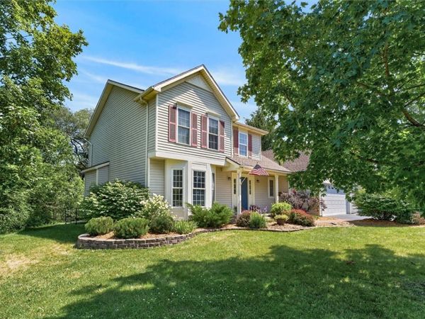 4 Salzer Heights, West Henrietta, NY 14586
