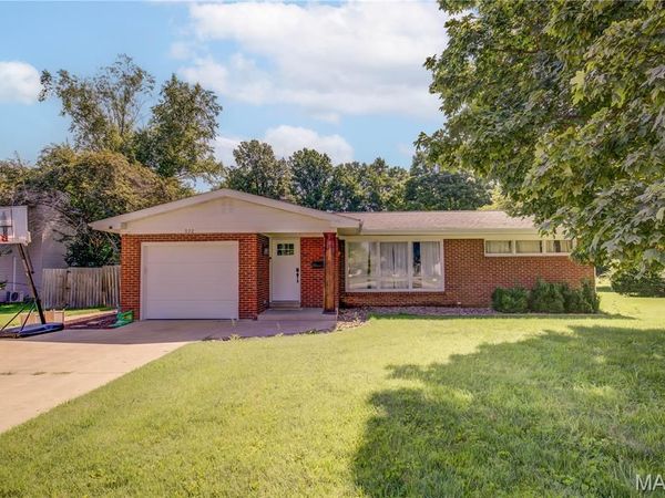 922 Hawthorn Drive , Sikeston, MO 63801