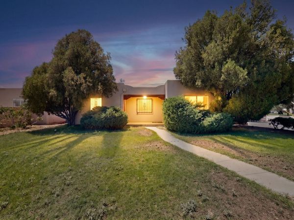 629 Dartmouth Drive NE, Albuquerque, NM 87106