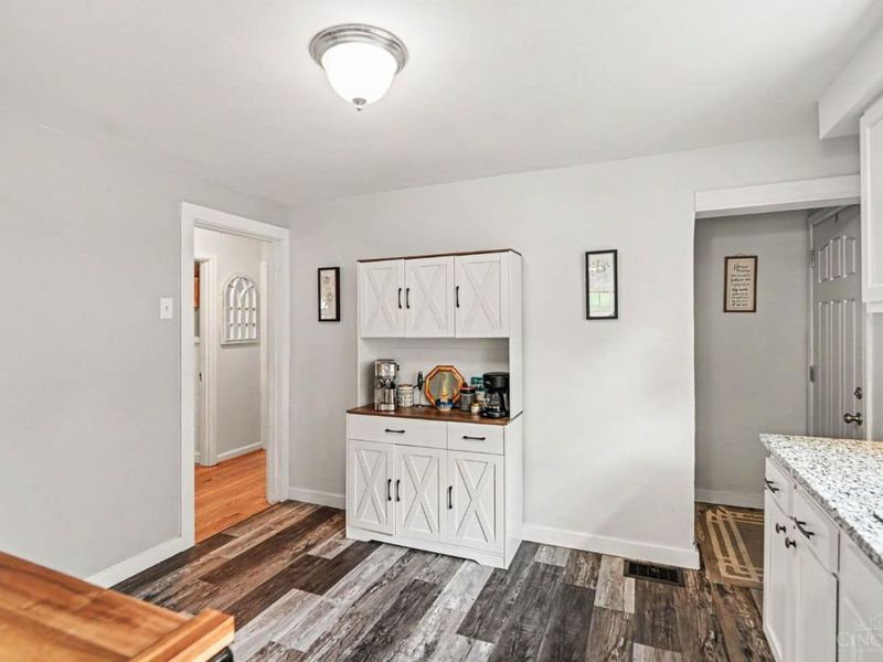 3130 Pershing Court, Cincinnati, OH 45211 Photo 10