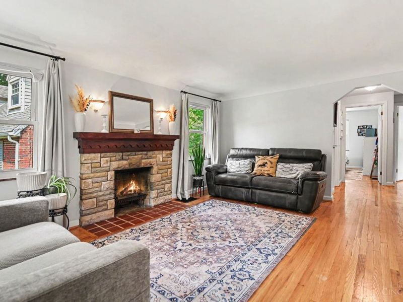 3130 Pershing Court, Cincinnati, OH 45211 Photo 4
