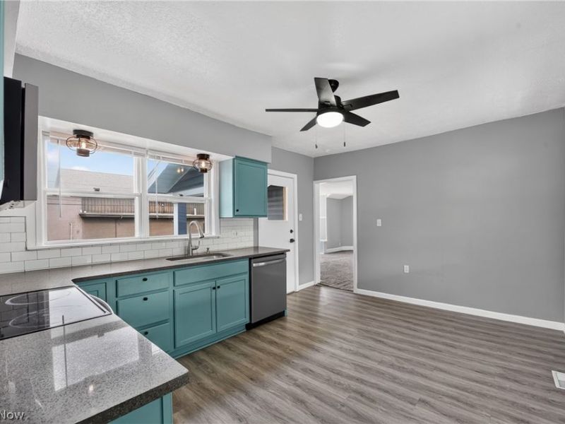 40 E Market Street , Seville, OH 44273 Photo 6