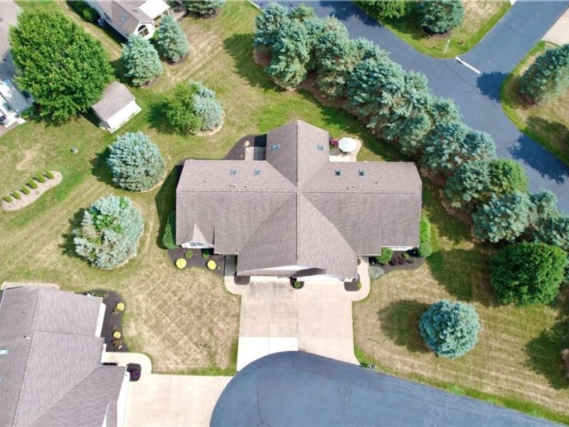 1012 Meadow Drive NW, Strasburg, OH 44680 Photo 10