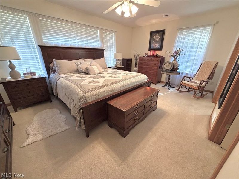 1012 Meadow Drive NW, Strasburg, OH 44680 Photo 18