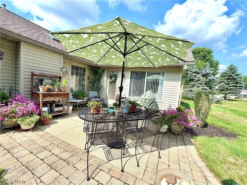 1012 Meadow Drive NW, Strasburg, OH 44680 Photo 6