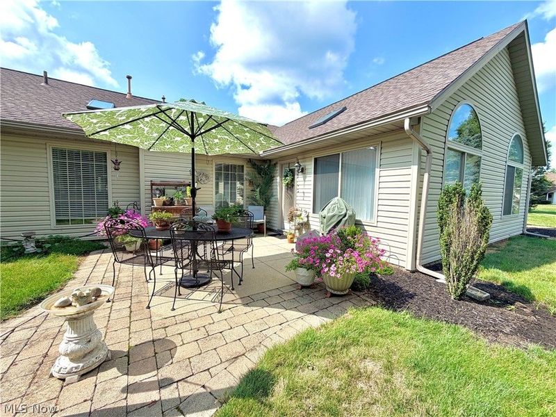 1012 Meadow Drive NW, Strasburg, OH 44680 Photo 7