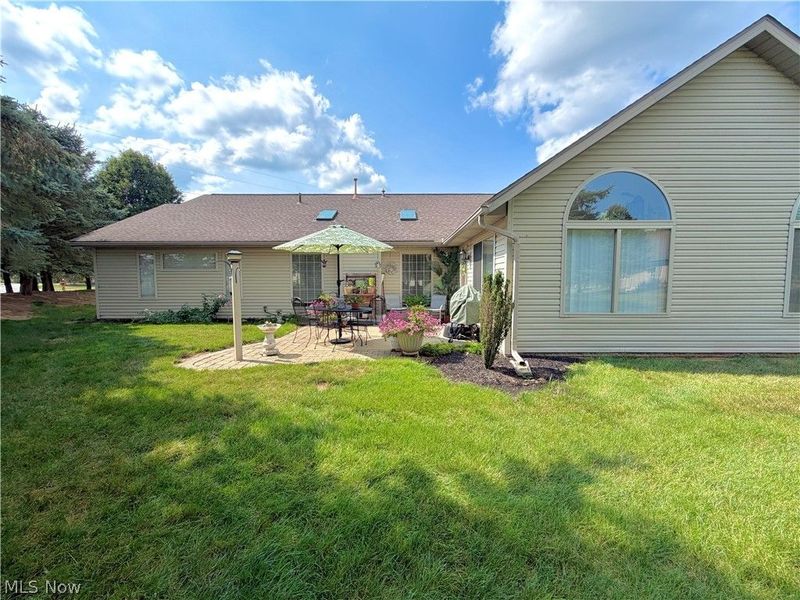 1012 Meadow Drive NW, Strasburg, OH 44680 Photo 8