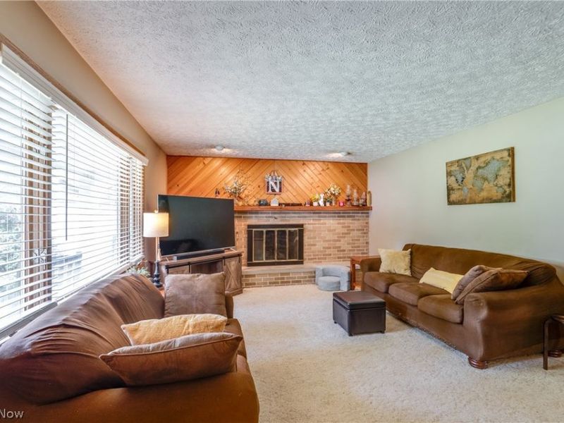 1204 Taplin Avenue , New Franklin, OH 44319 Photo 4