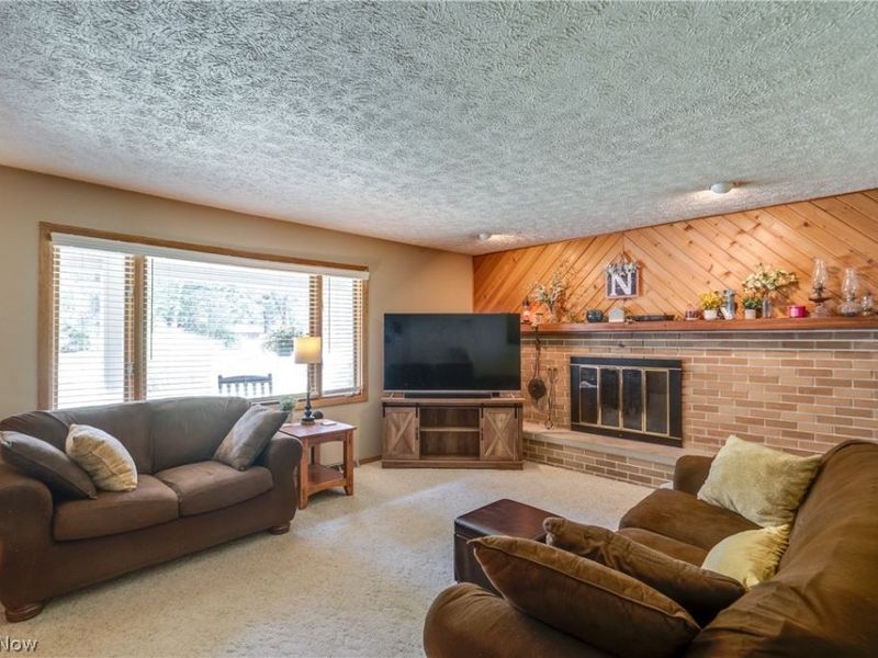 1204 Taplin Avenue , New Franklin, OH 44319 Photo 6