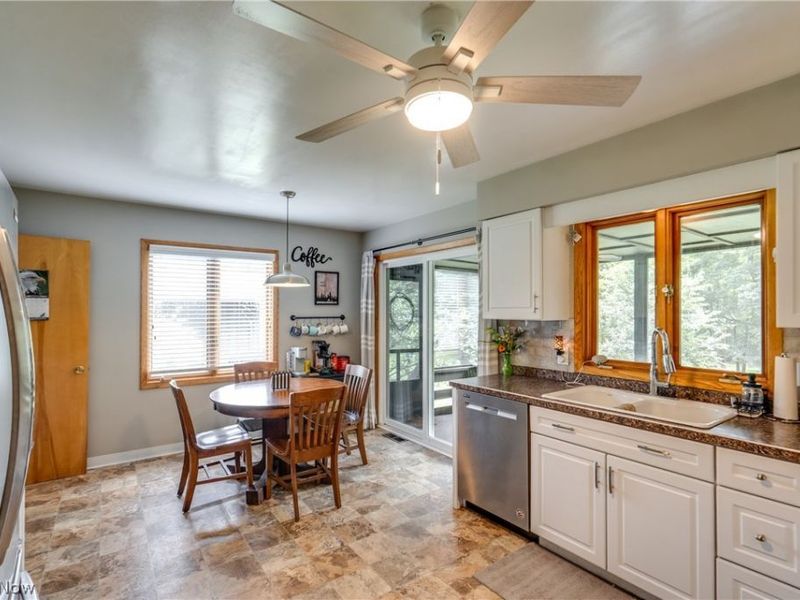 1204 Taplin Avenue , New Franklin, OH 44319 Photo 8