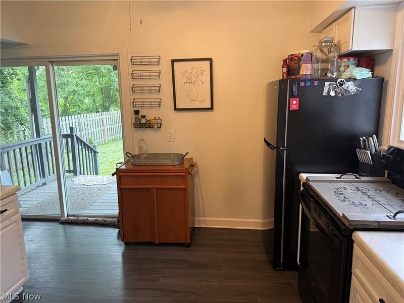 675 Oxford Avenue , Akron, OH 44310 Photo 6