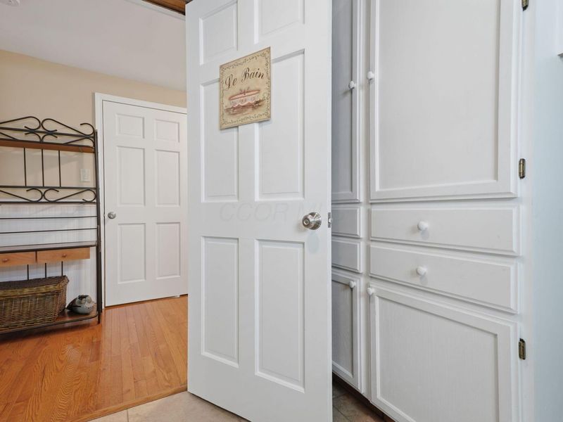 64 E Main Street , Westerville, OH 43081 Photo 29