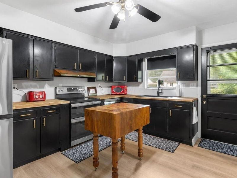 4296 Maize Road, Columbus, OH 43224 Photo 9