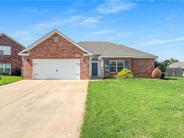 803 Rachael Court , Siloam Springs, AR 72761