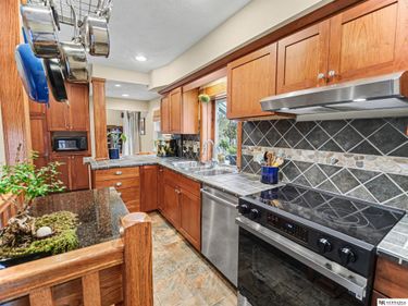 2909 S 26th Street, Lincoln, NE 68502