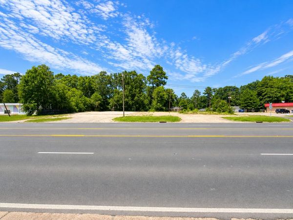 E 1st St, DeRidder, LA 70634