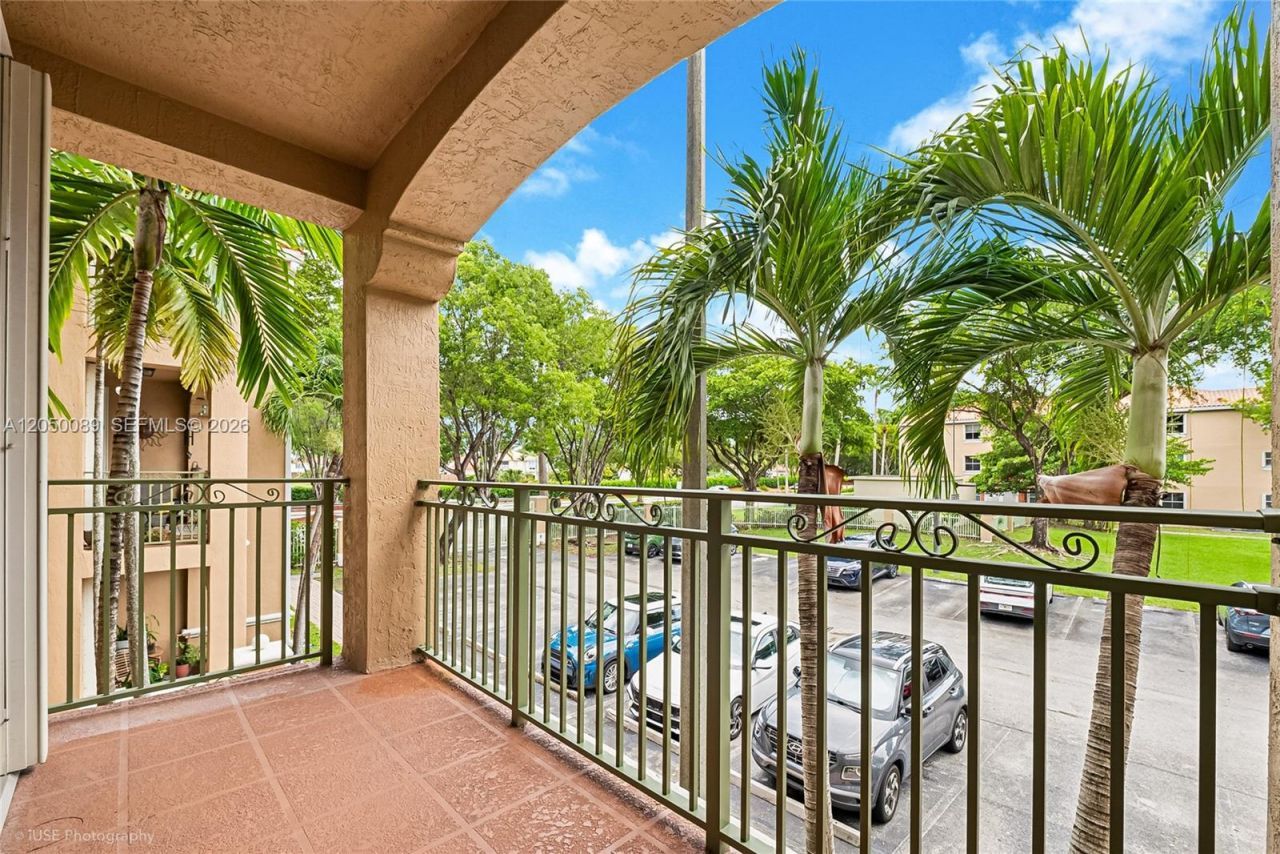 6700 NW 114th Ave , Unit 923, Doral, FL 33178 Photo