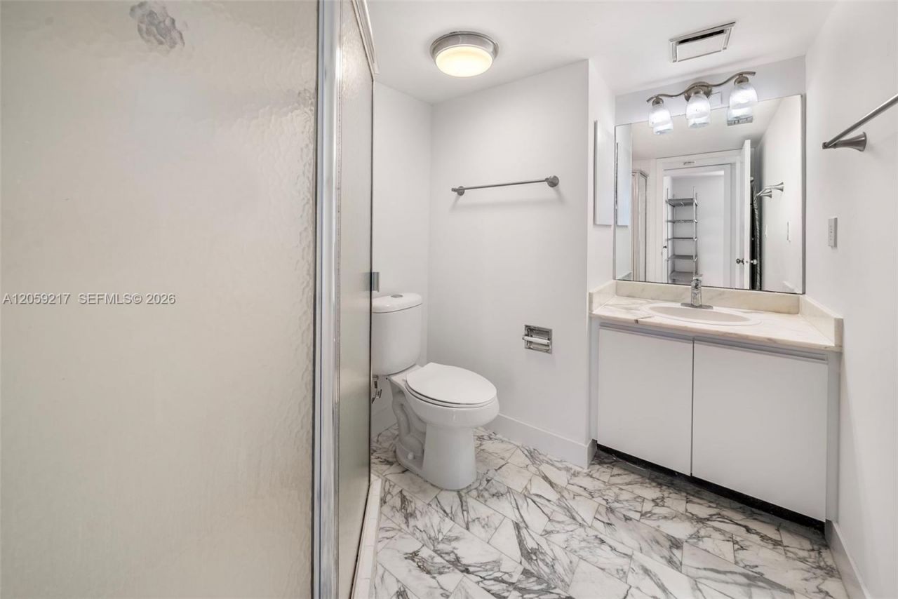 2555 Collins Ave , Unit 1511, Miami Beach, FL 33140 Photo