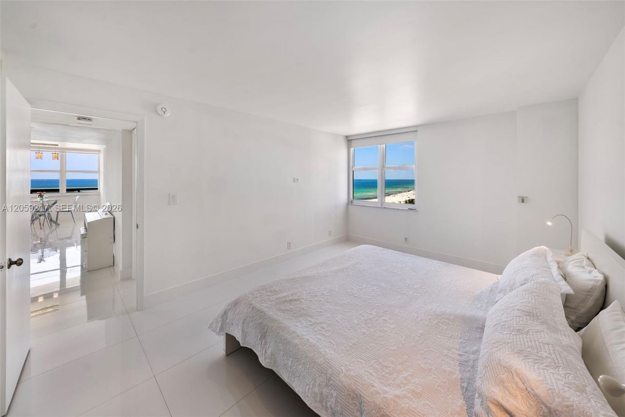 2555 Collins Ave , Unit 1511, Miami Beach, FL 33140 Photo