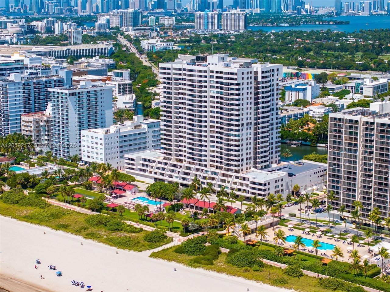 2555 Collins Ave , Unit 1511, Miami Beach, FL 33140 Photo