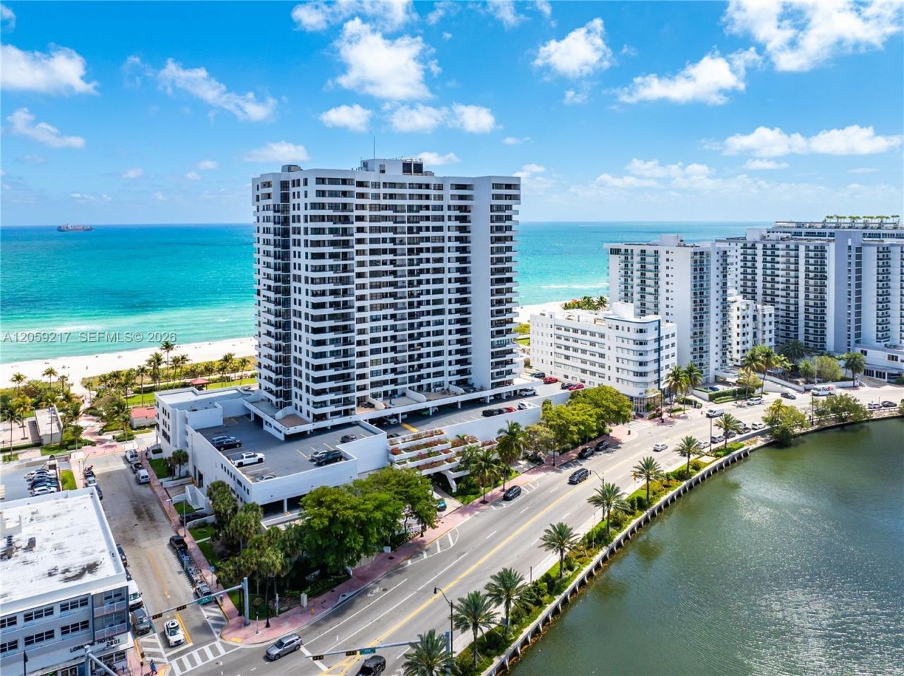 2555 Collins Ave , Unit 1511, Miami Beach, FL 33140 Photo