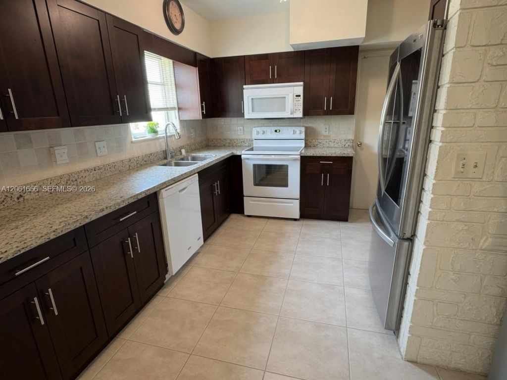 91 Fronton Blvd , Dania Beach, FL 33004 Photo