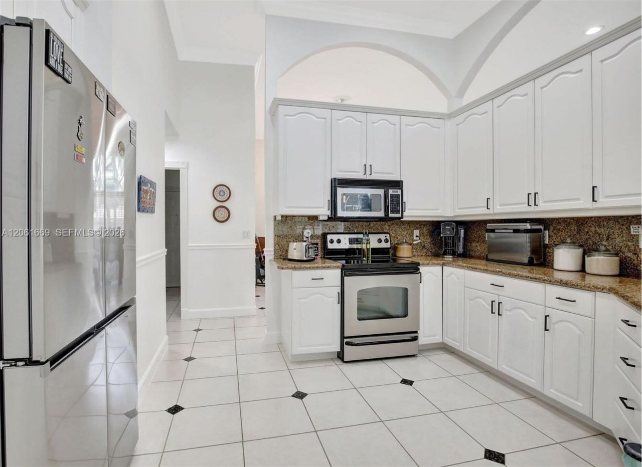 351 NW 110th Ave, Plantation, FL 33324 Photo