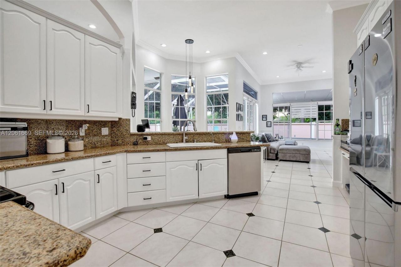 351 NW 110th Ave, Plantation, FL 33324 Photo