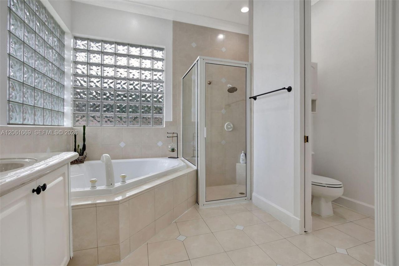 351 NW 110th Ave, Plantation, FL 33324 Photo