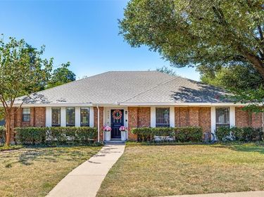 9140 Sweetwater Drive, Dallas, TX 75228