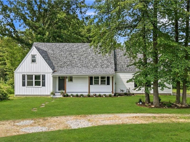 836 School Street, Hubbard, OH 44425 Photo 2