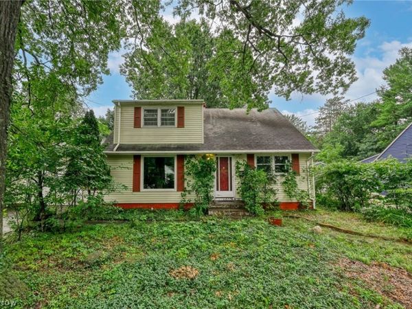 737 Allerton St , Kent, OH 44240