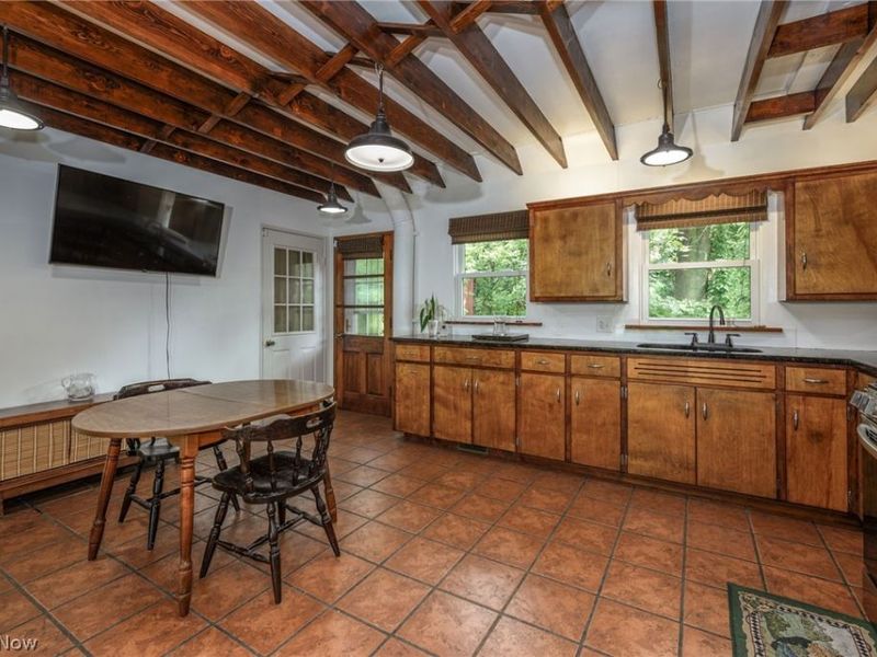 737 Allerton St , Kent, OH 44240 Photo 5