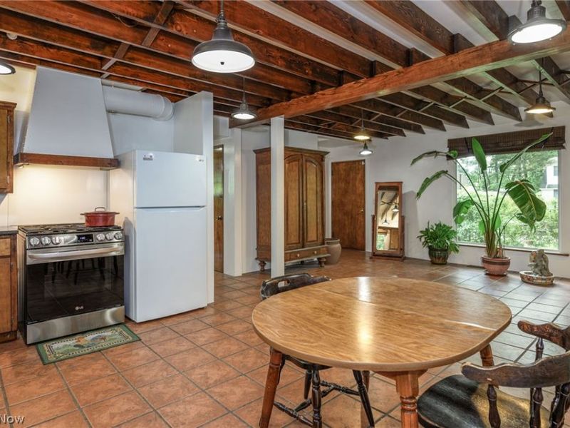 737 Allerton St , Kent, OH 44240 Photo 6