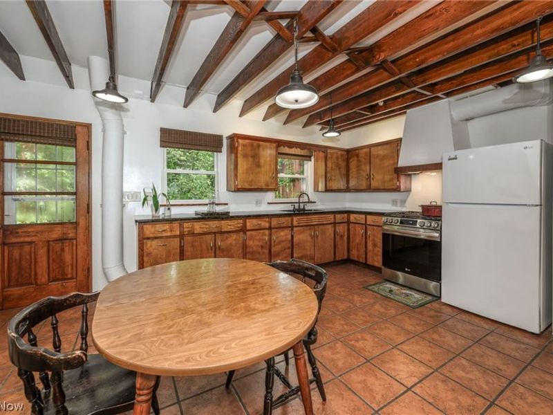 737 Allerton St , Kent, OH 44240 Photo 7